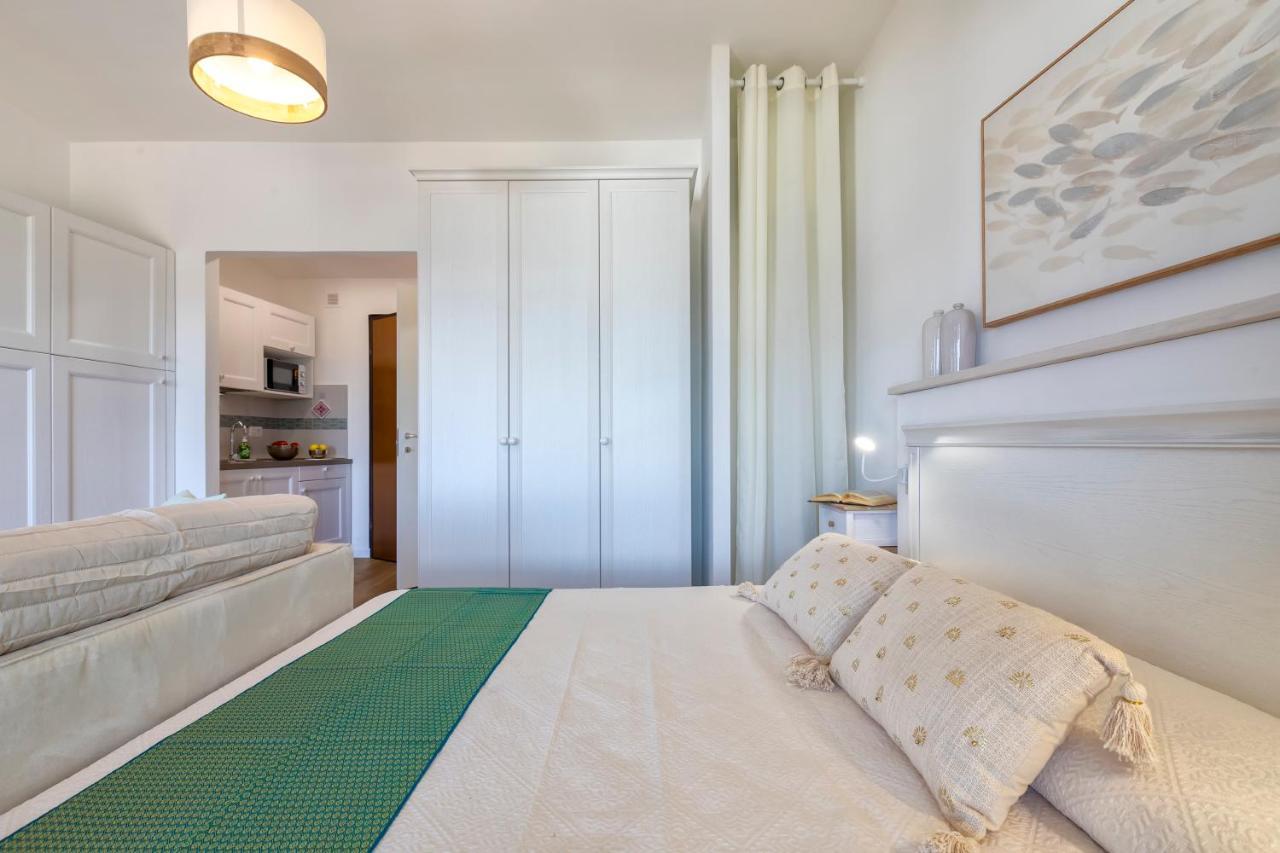 Top Floor Gulf View Apartment Olbia Bagian luar foto